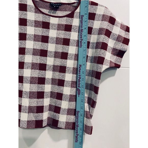 NWOT theory burgundy and white Thick wonderful fabric checkered crop top SM - Picture 7 of 9